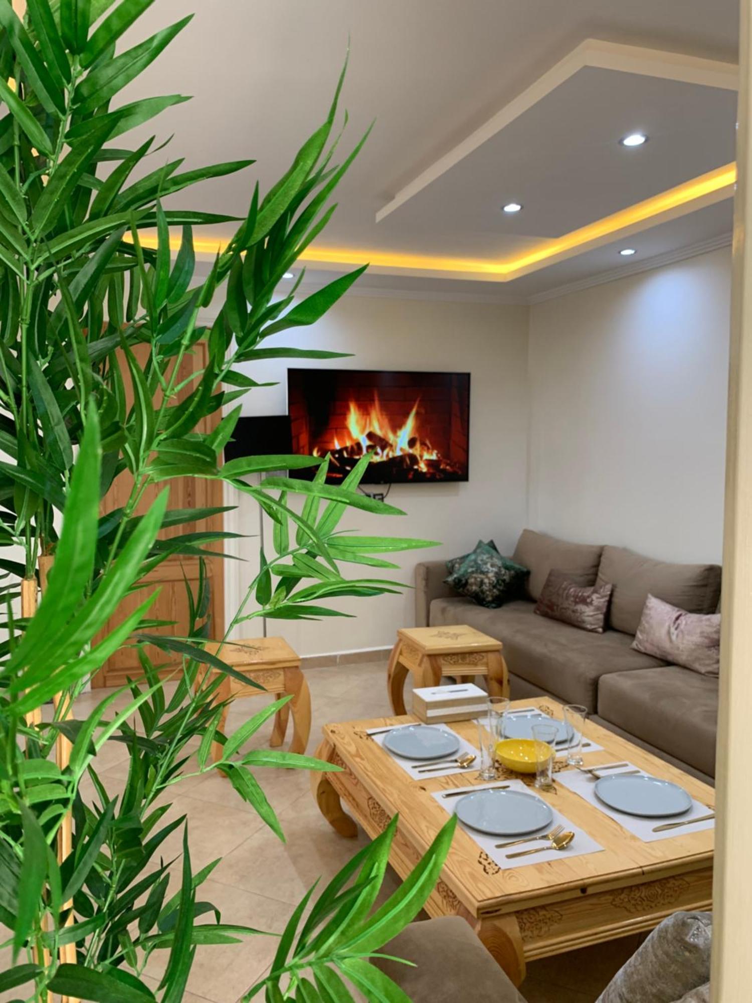 Appartement Yassine 에사우이라 외부 사진